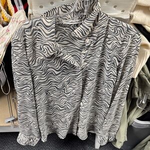 Abercrombie and fitch zebra print sheer button down M // 010407